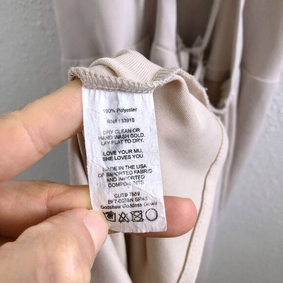 SHOW ME YOUR MUMU June Maxi Dress Small Size - Picture 8 of 9